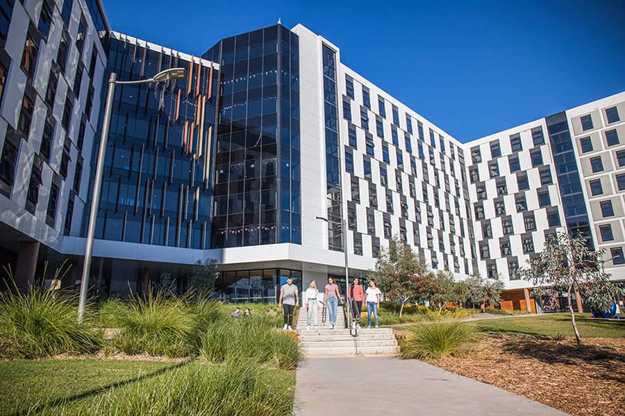 University of Canberra دانشگاه کانبرا